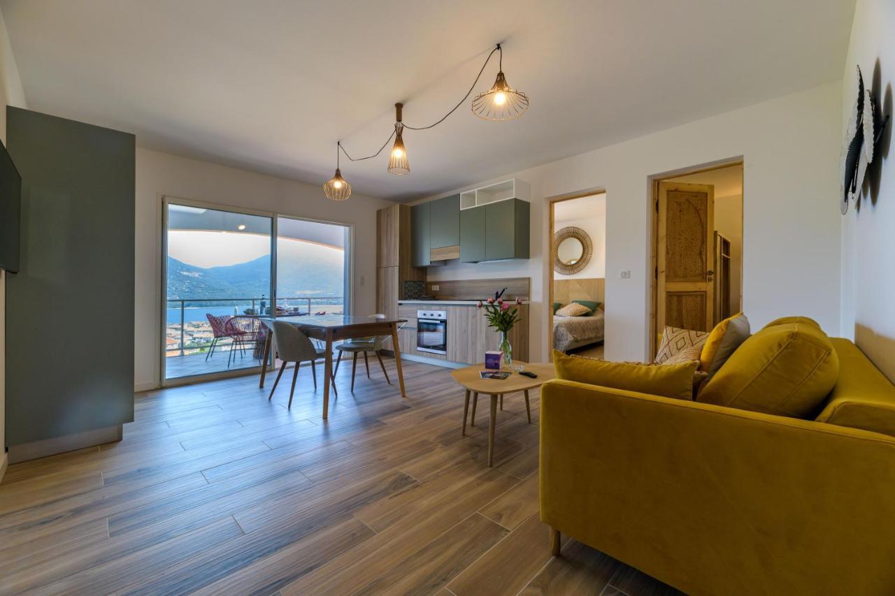 Residence Ochji Di Mare Пропріано Екстер'єр фото