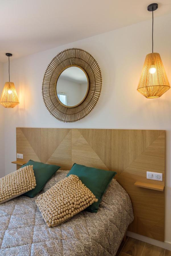 Residence Ochji Di Mare Пропріано Екстер'єр фото