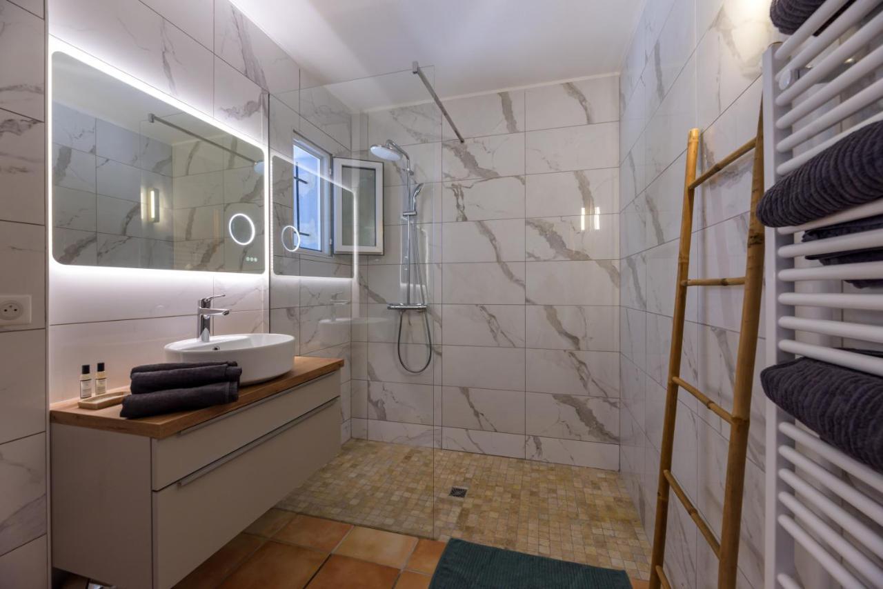 Residence Ochji Di Mare Пропріано Екстер'єр фото