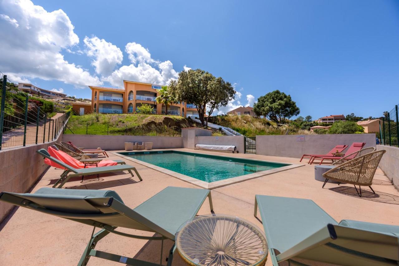 Residence Ochji Di Mare Пропріано Екстер'єр фото