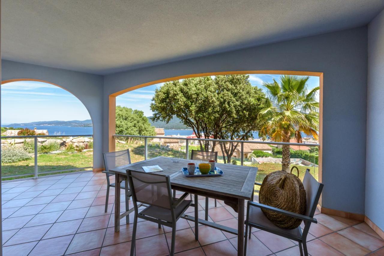 Residence Ochji Di Mare Пропріано Екстер'єр фото